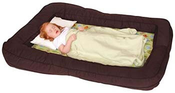 5. Leachco BumpZZZ Travel Bed